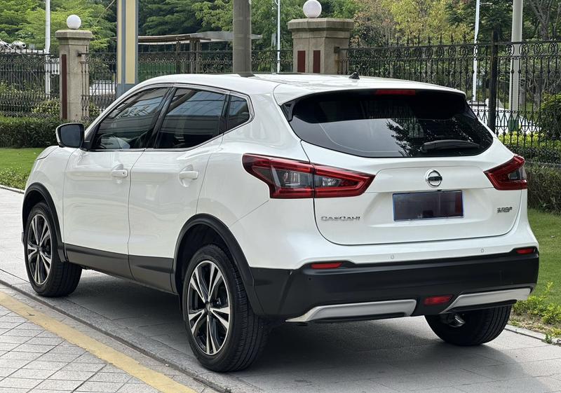 Nissan Qashqai - фото 3