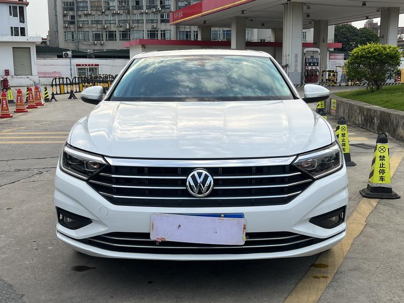 Volkswagen Sagitar - фото 1
