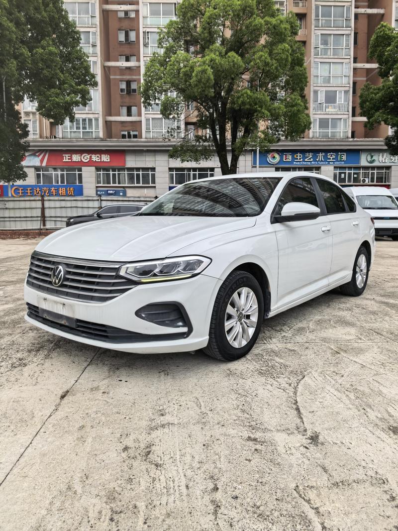 Volkswagen Lavida - фото 0