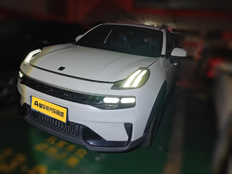 Lynk & Co 06 - фото 0