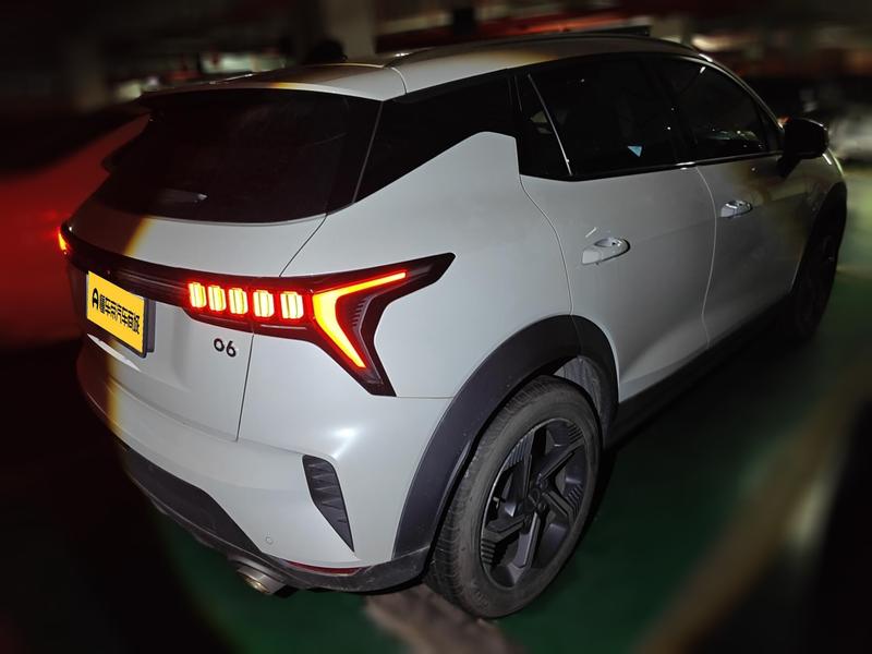 Lynk & Co 06 - фото 3