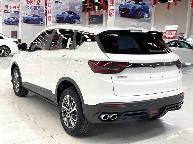Geely Coolray - фото 3
