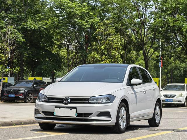 Volkswagen Polo - фото 0