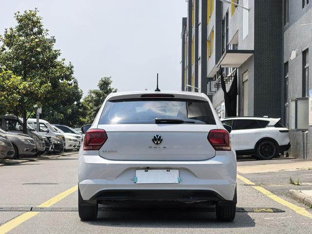 Volkswagen Polo - фото 3