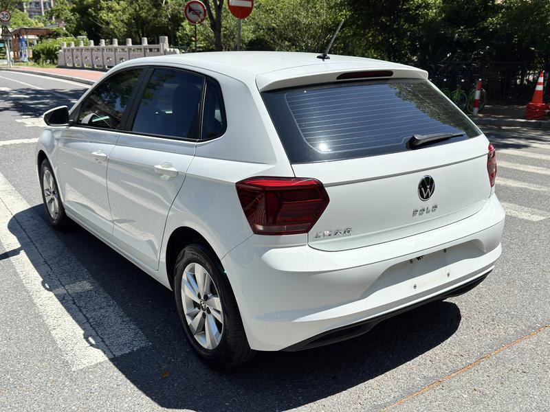 Volkswagen Polo - фото 4