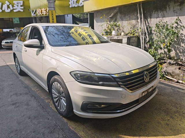 Volkswagen Lavida - фото 2