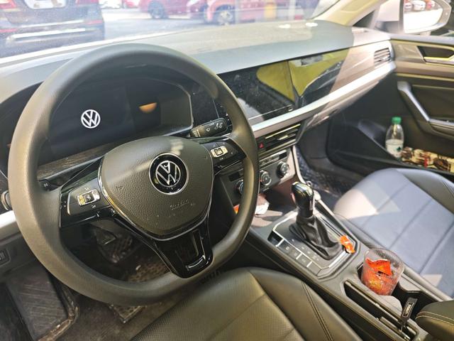 Volkswagen Lavida - фото 4
