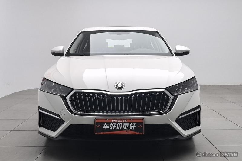 Skoda Octavia - фото 1