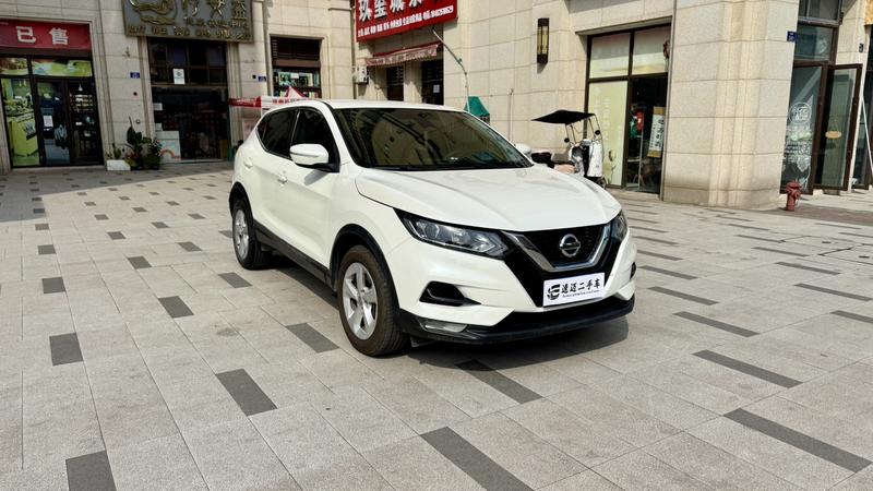 Nissan Qashqai - фото 2