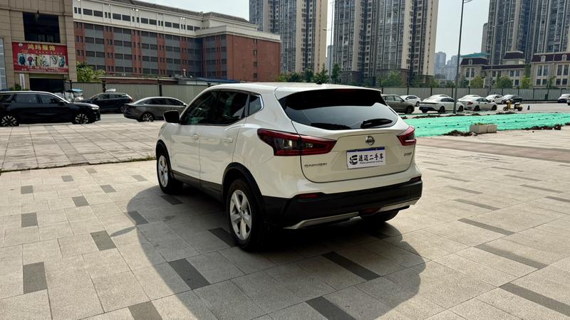 Nissan Qashqai - фото 3
