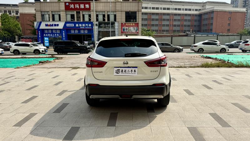 Nissan Qashqai - фото 4
