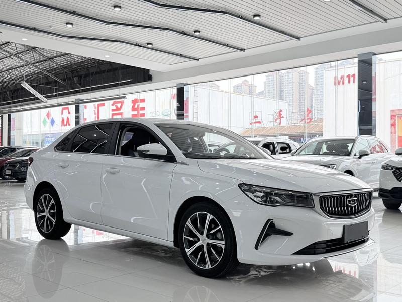 Geely Emgrand - фото 2