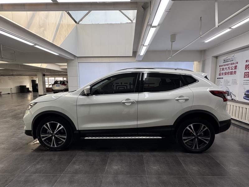 Nissan Qashqai - фото 3
