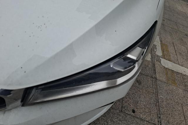 Geely Emgrand - фото 1
