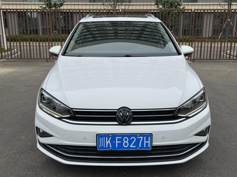 Volkswagen · - фото 1
