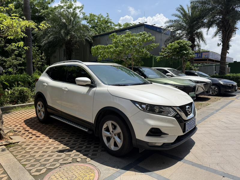 Nissan Qashqai - фото 2