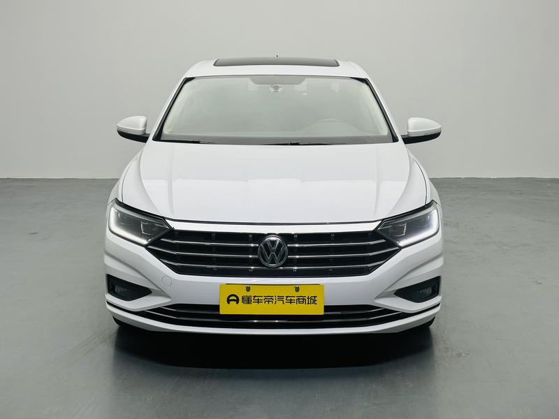 Volkswagen Sagitar - фото 1