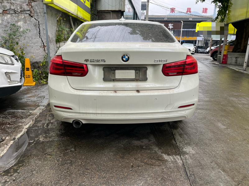 BMW 3 Series - фото 3