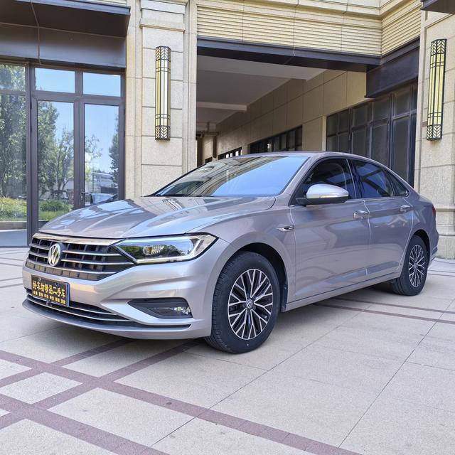 Volkswagen Sagitar - фото 0