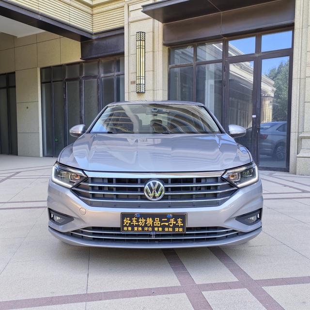 Volkswagen Sagitar - фото 1