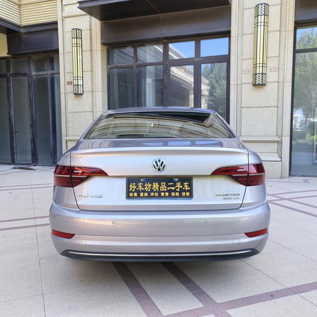 Volkswagen Sagitar - фото 4