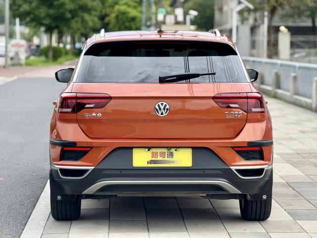 Volkswagen T-Roc - фото 4