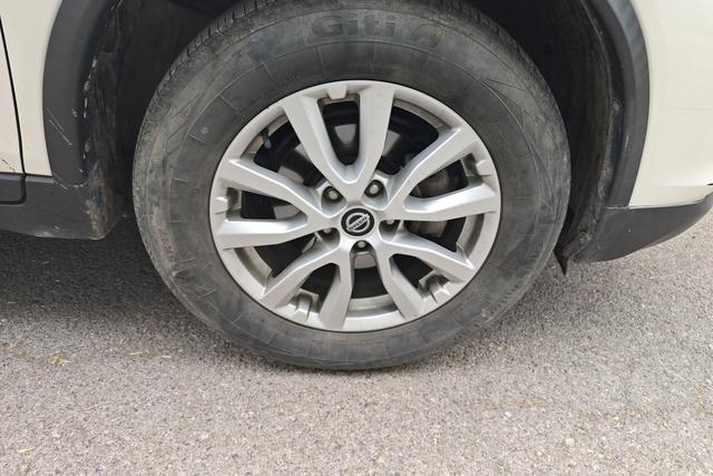 Nissan X-Trail - фото 4