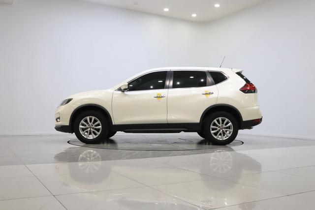 Nissan X-Trail - фото 3