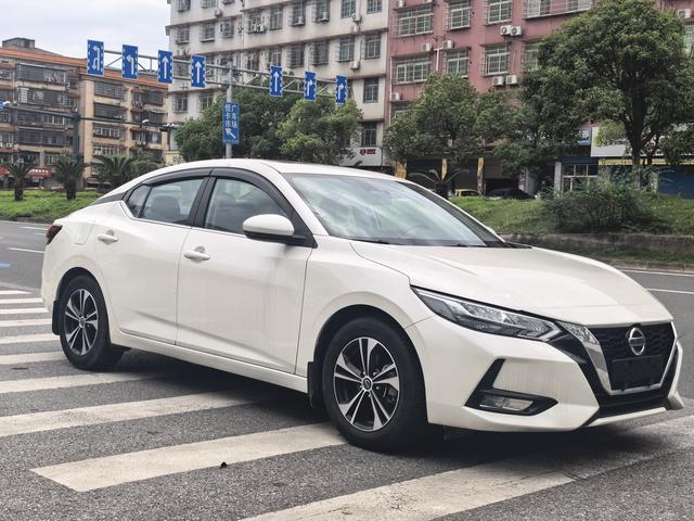 Nissan Sylphy - фото 2