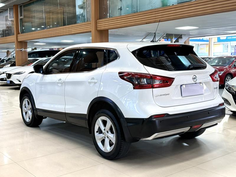 Nissan Qashqai - фото 4