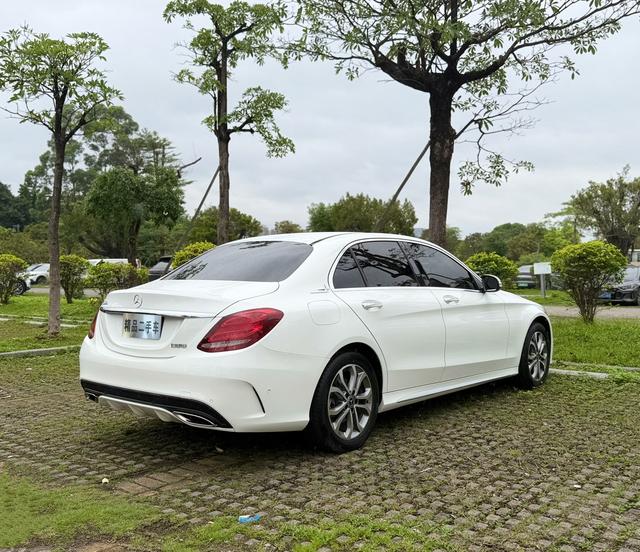 Mercedes-Benz C-Class - фото 3