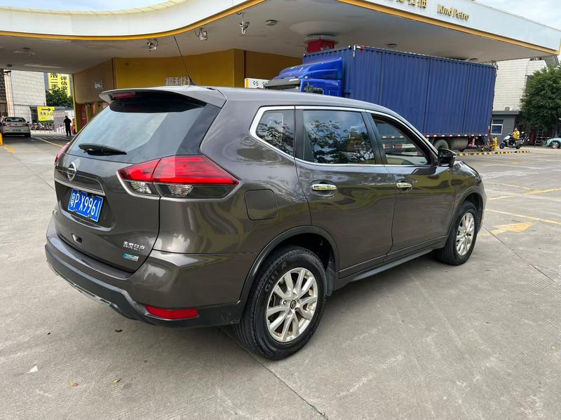 Nissan X-Trail - фото 1