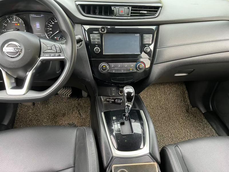 Nissan X-Trail - фото 3