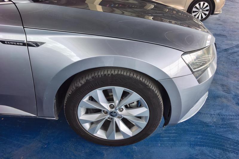 Skoda Superb - фото 3