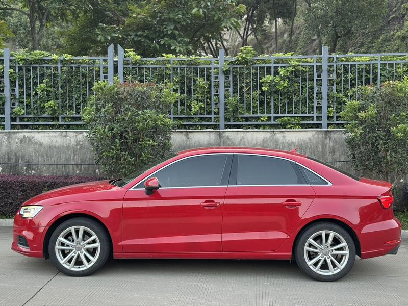 Audi A3 - фото 2