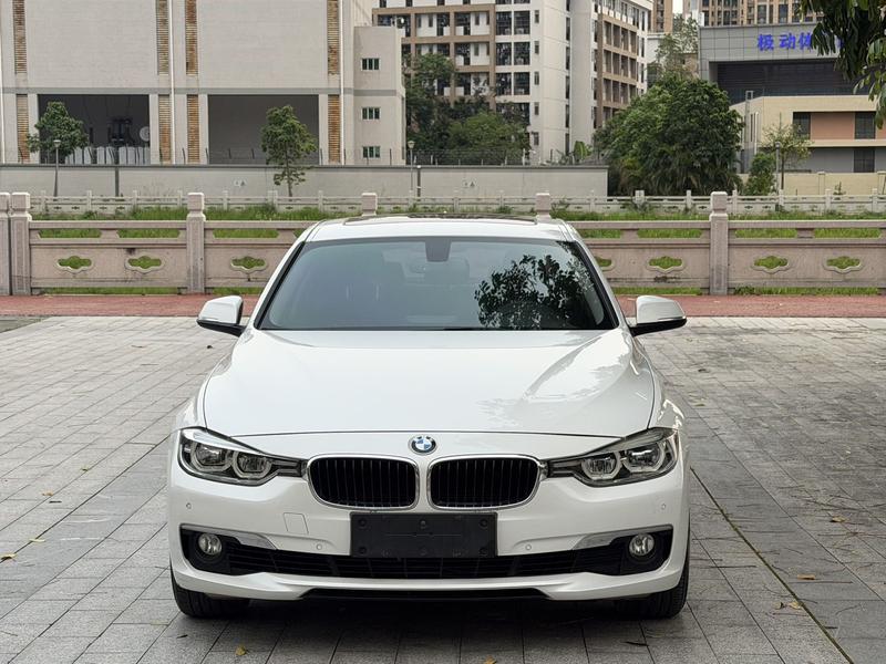 BMW 3 Series - фото 1