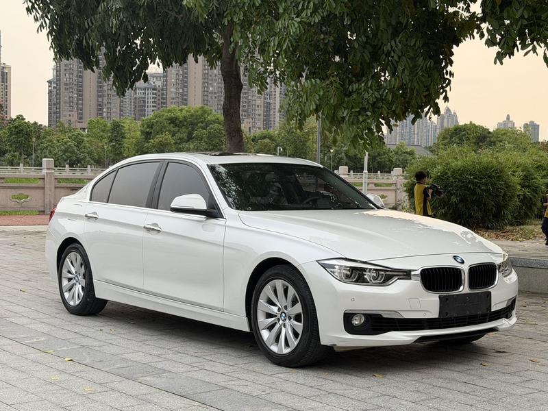 BMW 3 Series - фото 2