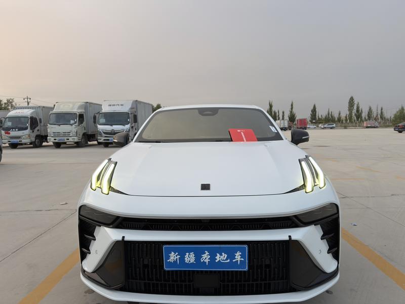 Lynk & Co 03 - фото 1