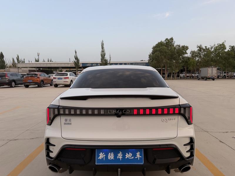 Lynk & Co 03 - фото 4