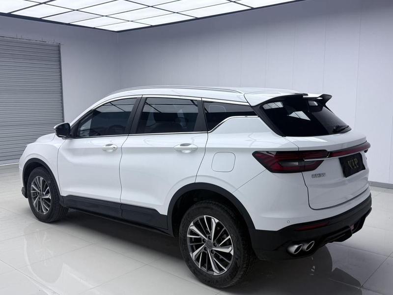Geely Coolray - фото 2