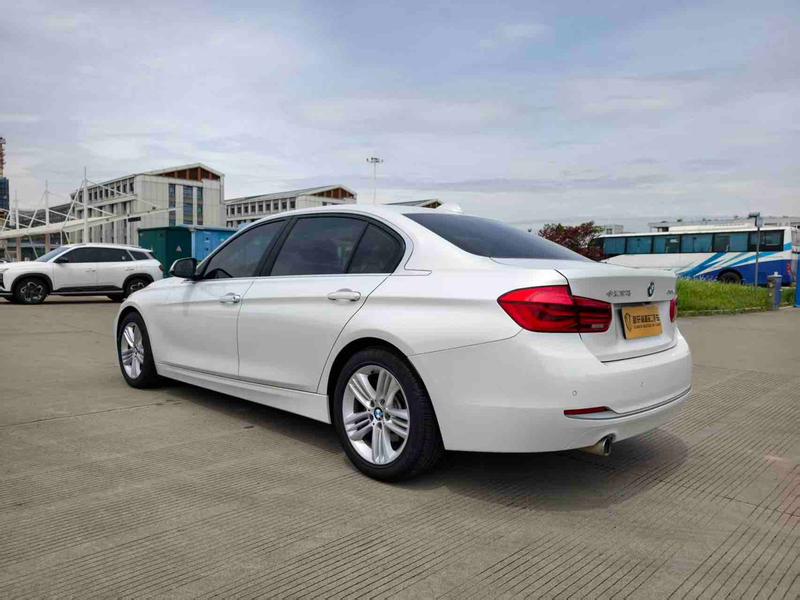 BMW 3 Series - фото 3