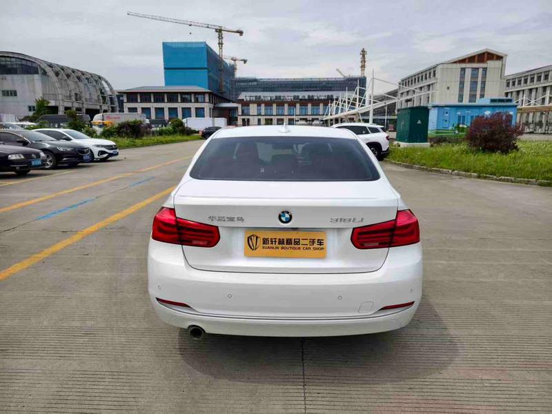 BMW 3 Series - фото 4