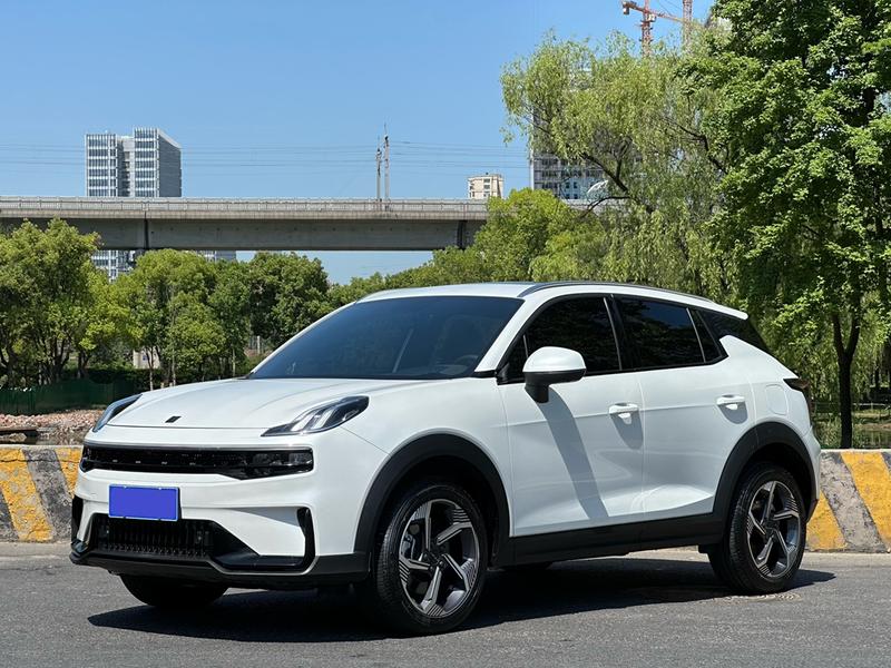 Lynk & Co 06 - фото 0