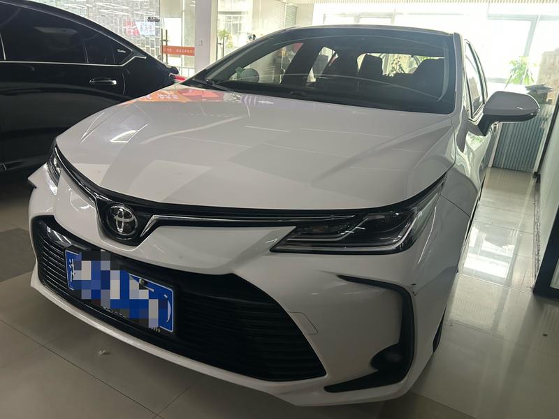 Toyota Corolla - фото 0