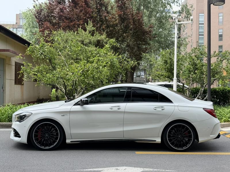 Mercedes-Benz CLA AMG - фото 3