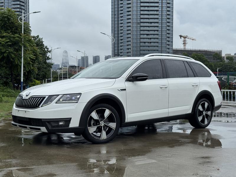 Skoda Octavia - фото 0