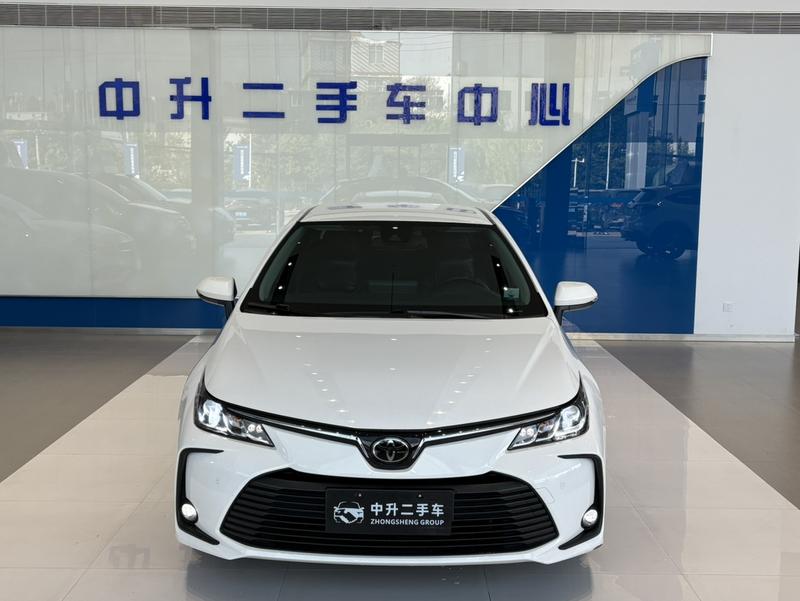 Toyota Corolla - фото 1