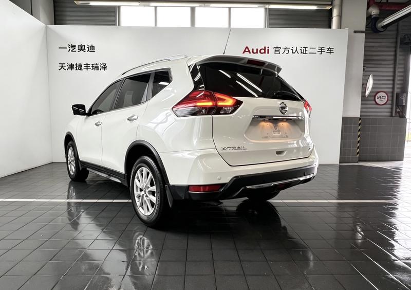Nissan X-Trail - фото 4