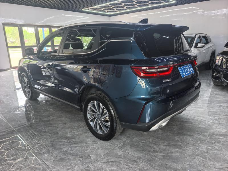 Geely X6 - фото 3