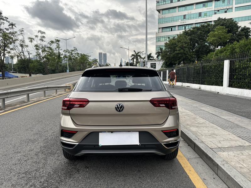 Volkswagen T-Roc - фото 4